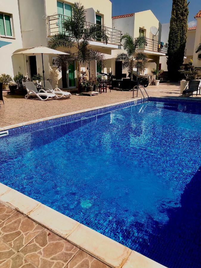Estia Luxury Maisonette Paphos Exteriör bild