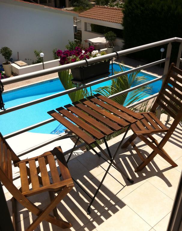 Estia Luxury Maisonette Paphos Rum bild