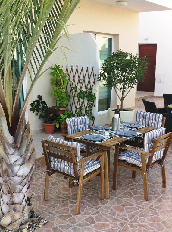 Estia Luxury Maisonette Paphos Rum bild